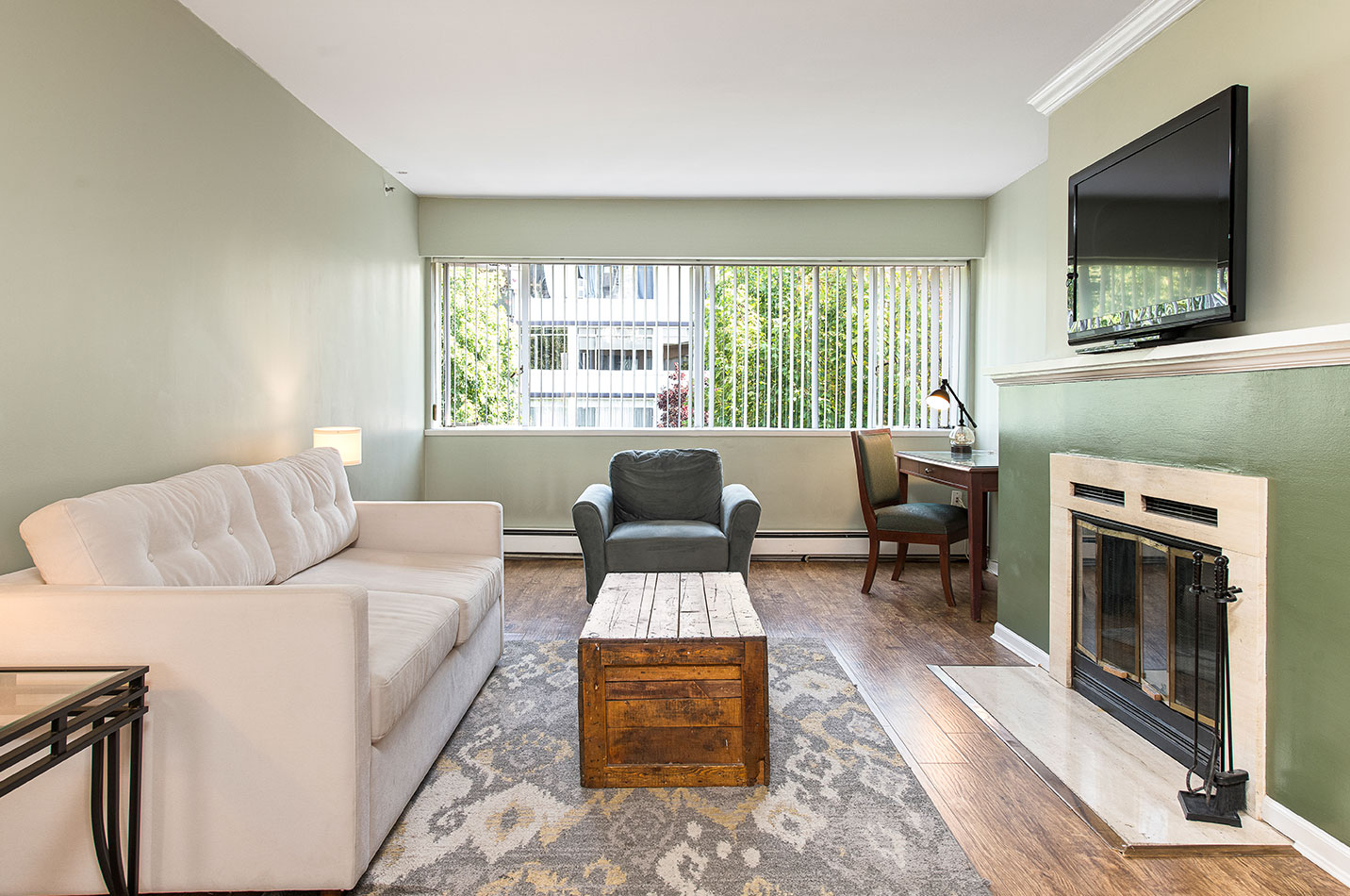 2 Bedroom Queen Suite