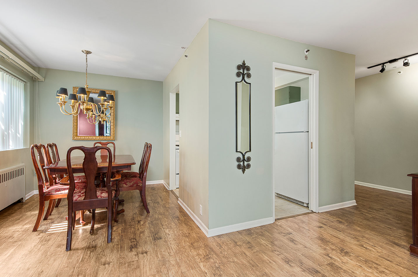2 Bedroom Queen Suite